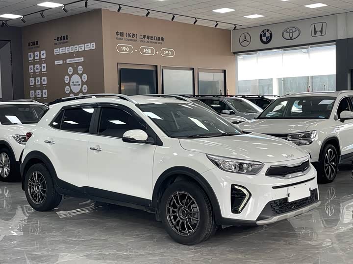 Kia KX1 2021 2021款 1.4L 自动趣享版