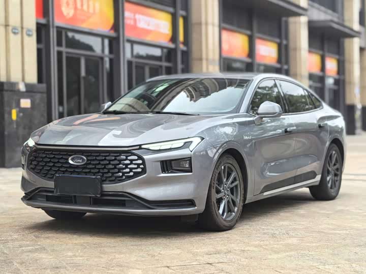 Ford Mondeo 2025 2025款 2.0T EcoBoost 豪华型
