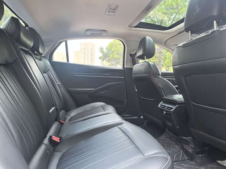 Ford Mondeo 2025 2025款 2.0T EcoBoost 豪华型