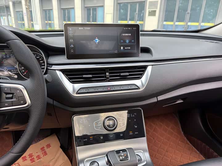 Фото 6 - Hongqi H5
