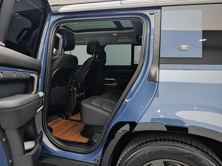 Zdjęcie 8 - Land Rover Defender