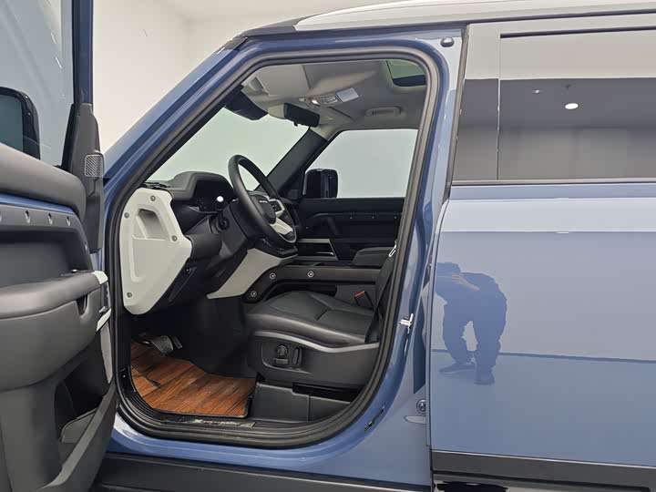 Zdjęcie 9 - Land Rover Defender