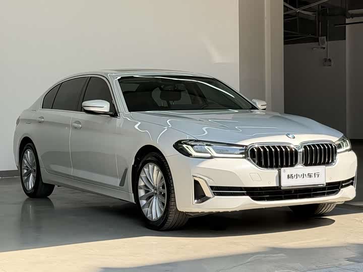 Фото 2 - BMW 5 Series