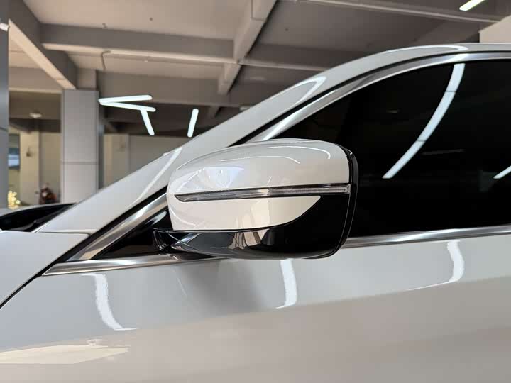 Фото 8 - BMW 5 Series