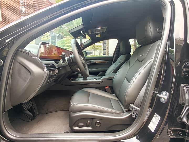 Cadillac CT5 2025 2025款 28T 城市运动版