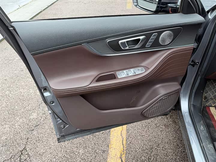Zdjęcie 6 - Chery Tiggo 8 Pro