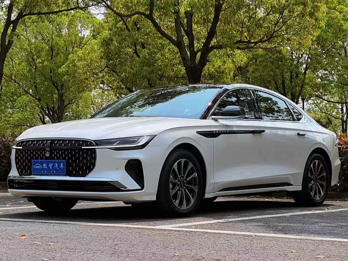 2025 Lincoln Z (Zephyr)