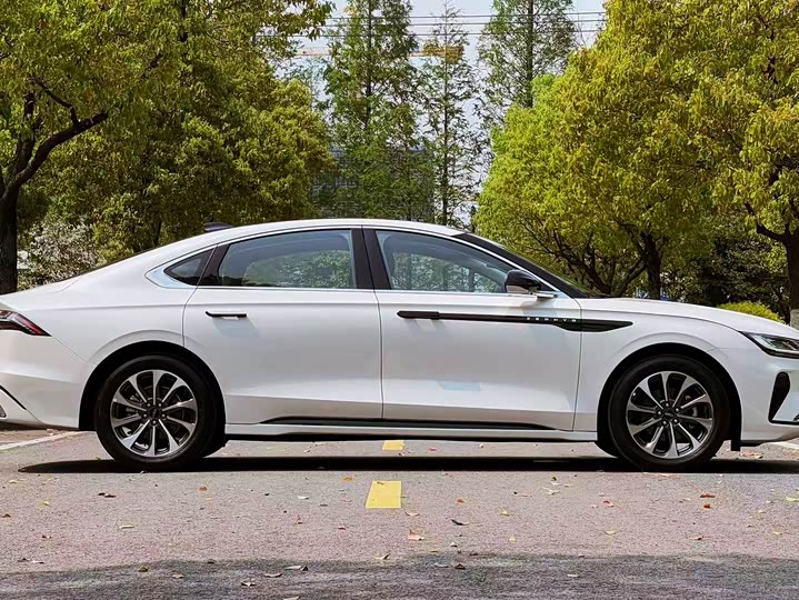 2025 Lincoln Z (Zephyr)