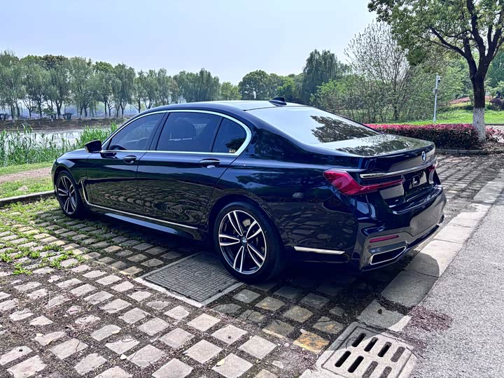 Zdjęcie 6 - BMW 7 Series