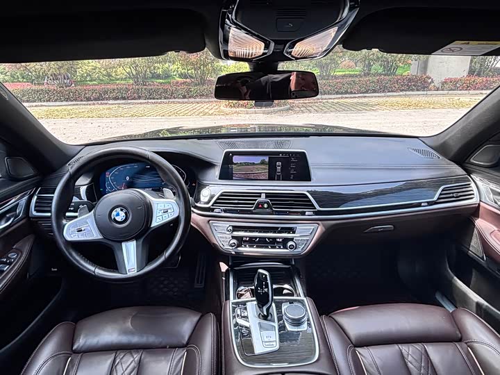 Zdjęcie 8 - BMW 7 Series