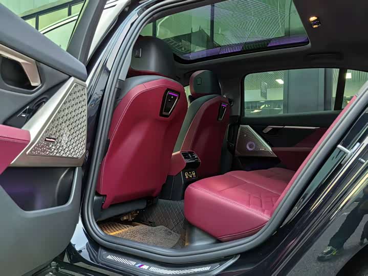Фото 6 - BMW 5 Series