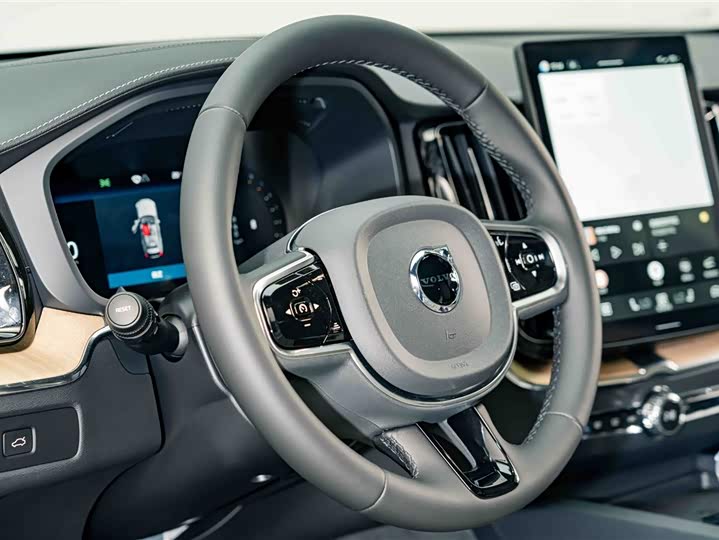 Volvo XC60 2026 2026款 B5 四驱智远豪华版