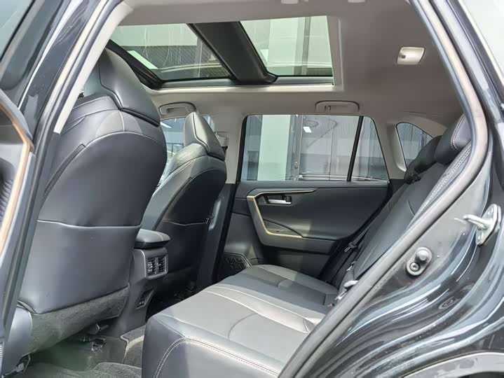 Toyota Wildlander 2024 2024款 2.0L CVT两驱豪华PLUS版