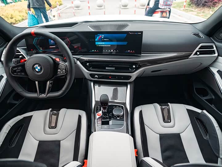 BMW M3 2024 2024款 M3四门轿车 M xDrive 雷霆版