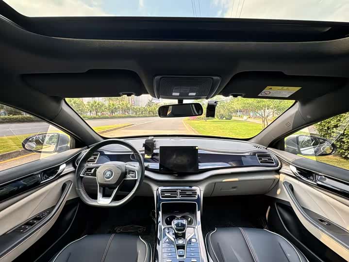 Фото 2 - BYD Qin Plus