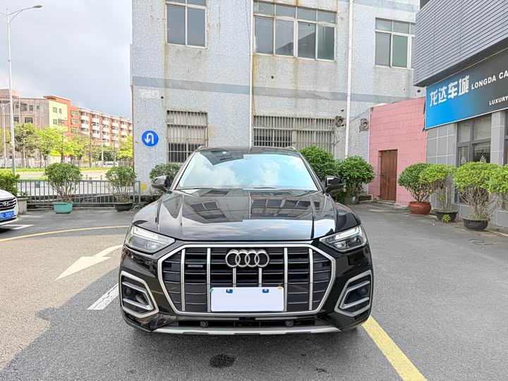 Фото 2 - Audi Q5L