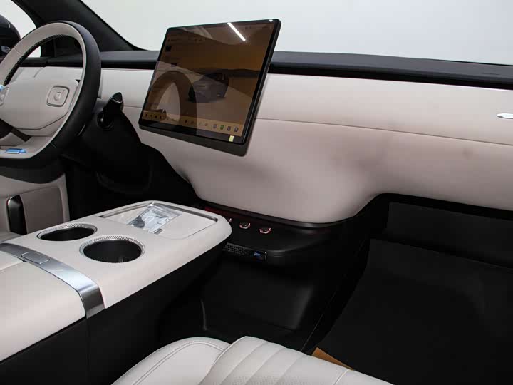 Changan Qiyuan (Nevo) E07 2025 2025款 纯电 四驱 90kWh 大成版