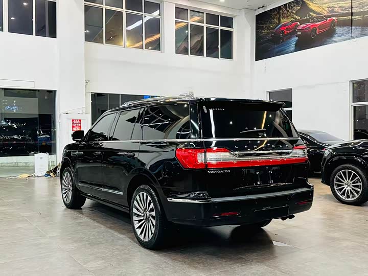Zdjęcie 4 - Lincoln Navigator