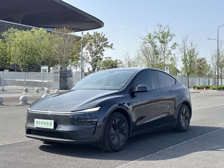 Photo 1 - Tesla Model Y