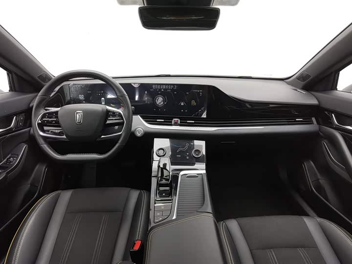 2022 Bestune B70S