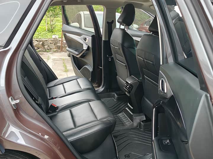 MG Motor One 2022 2022款 α-数智运动系列 1.5T 初创版