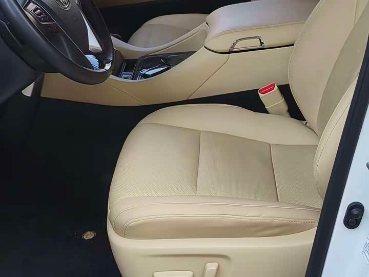 Toyota Alphard 2021 2021款 双擎 2.5L 尊贵版