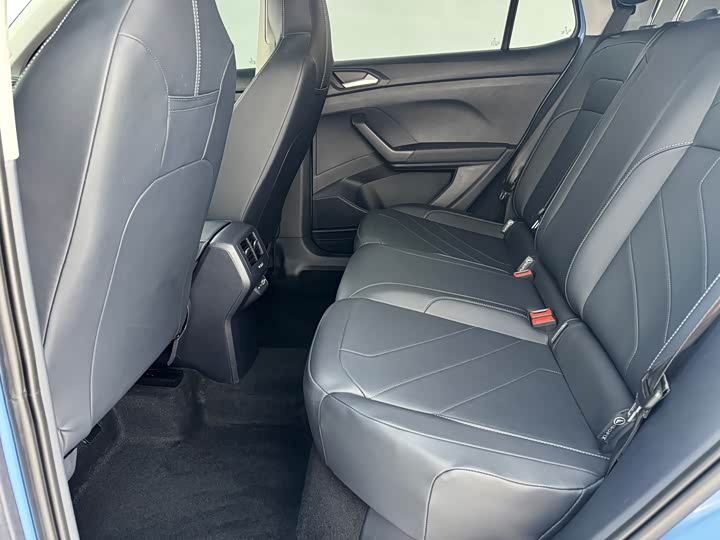 Volkswagen Tharu 2025 2025款 新锐 300TSI 锐享版