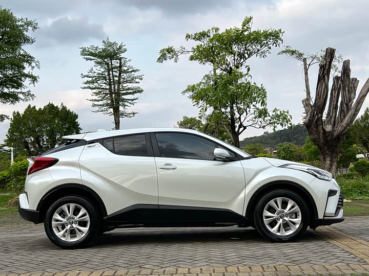 2022 Toyota Izoa