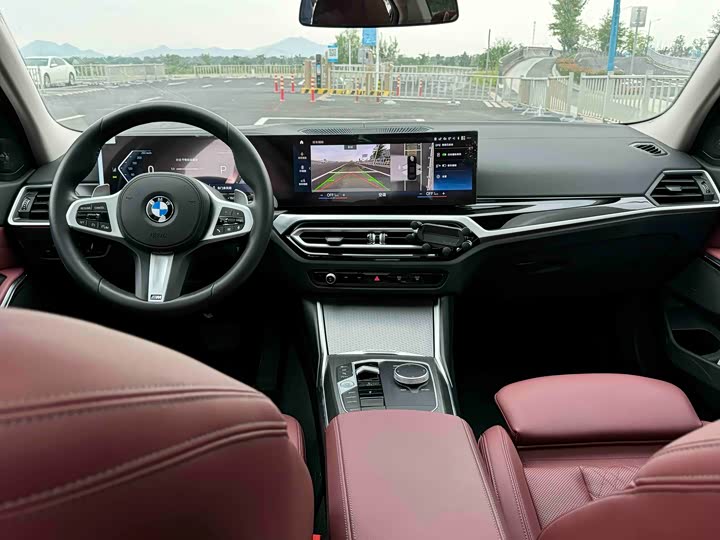 Photo 6 - BMW 3 Series