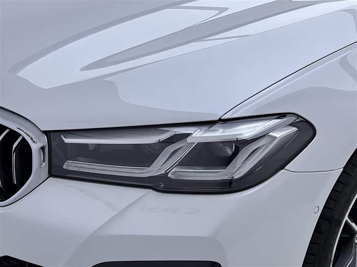 Фото 9 - BMW 5 Series