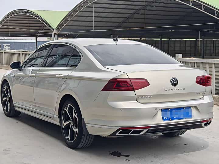 Фото 4 - Volkswagen Magotan