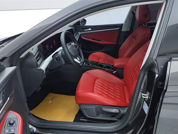 Volkswagen Lamando L 2024 2024款 凌渡L 200TSI DSG潮辣版