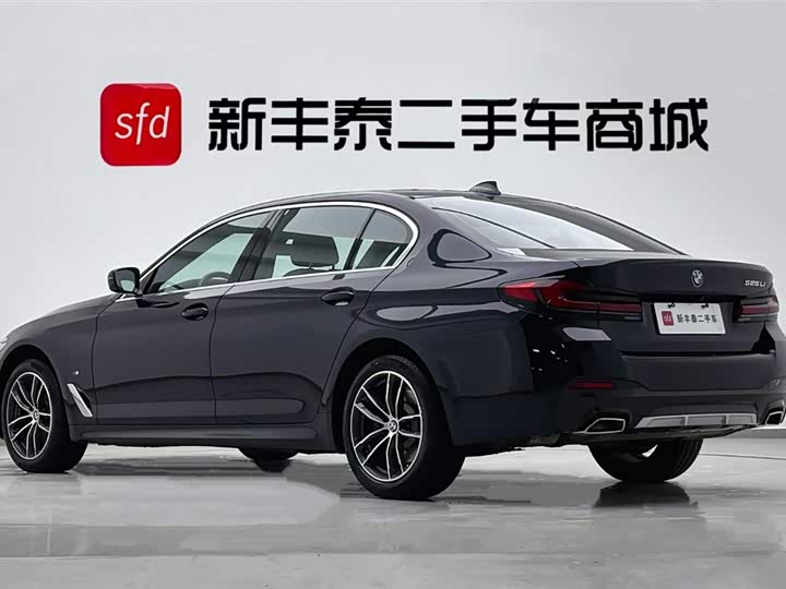 Zdjęcie 6 - BMW 5 Series