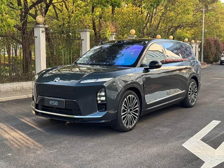 2026 Nio ES8
