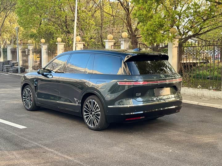 2026 Nio ES8
