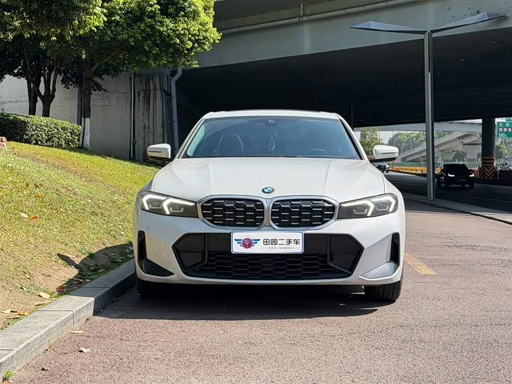Фото 2 - BMW 3 Series