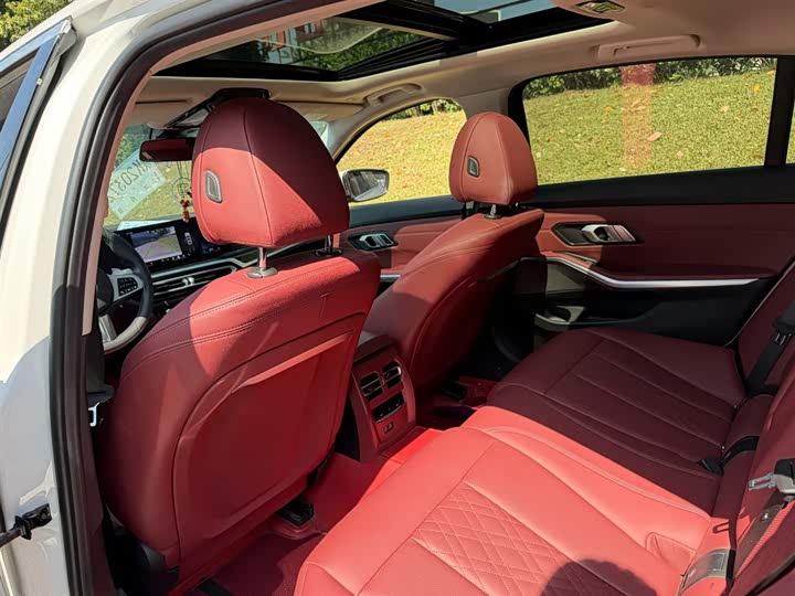 Фото 9 - BMW 3 Series