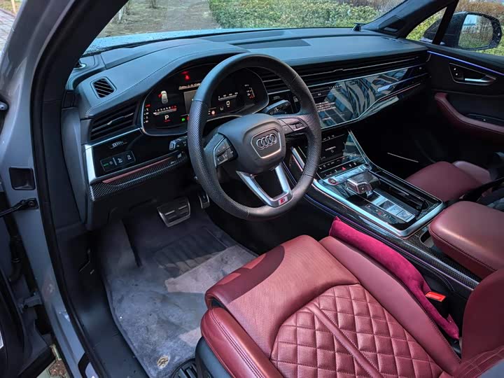 Audi SQ7 2024 2024款 4.0 TFSI 暗夜骑士版