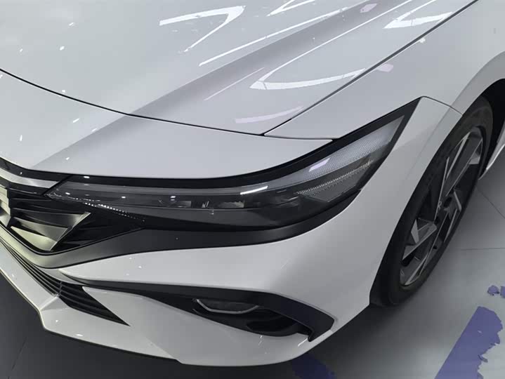 Фото 5 - Hyundai Elantra N line
