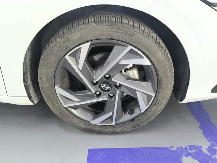 Фото 6 - Hyundai Elantra N line