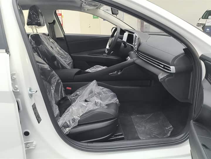 Фото 8 - Hyundai Elantra N line