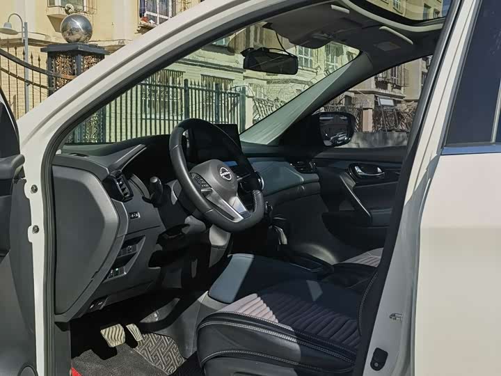 Nissan Qashqai 2025 2025款 改款 荣誉 2.0L CVT XV+领先版