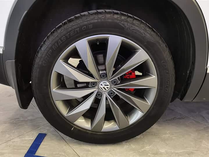 Volkswagen Tayron 2020 2020款 330TSI 两驱豪华智联版