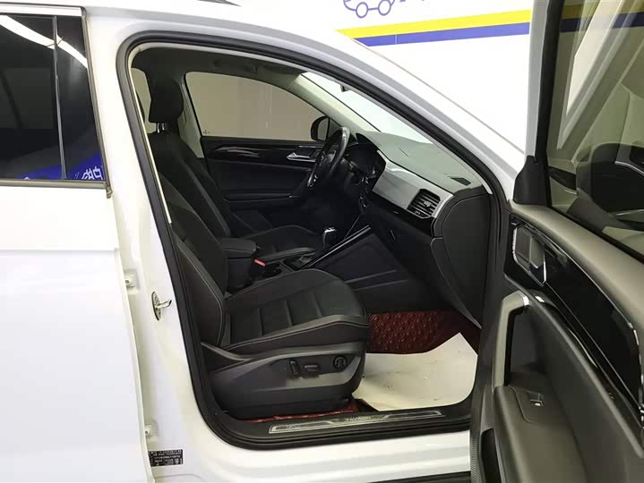 Volkswagen Tayron 2020 2020款 330TSI 两驱豪华智联版