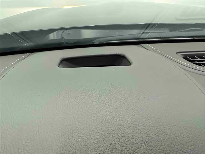 Cadillac CT5 2025 2025款 28T 赛道性能版