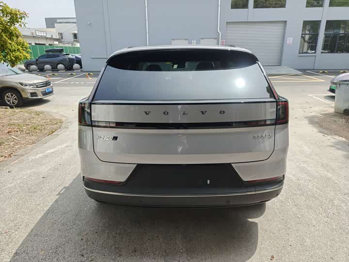 Volvo XC70 Hybrid 2026 2026款 四驱超长续航Core