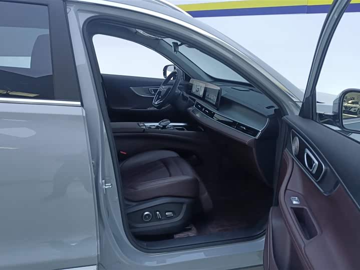 Photo 8 - Chery Tiggo 8 Pro