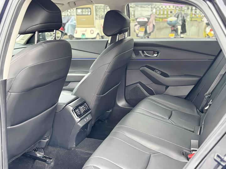Фото 6 - Honda Accord Hybrid