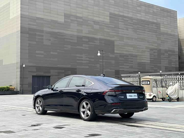 Фото 7 - Honda Accord Hybrid