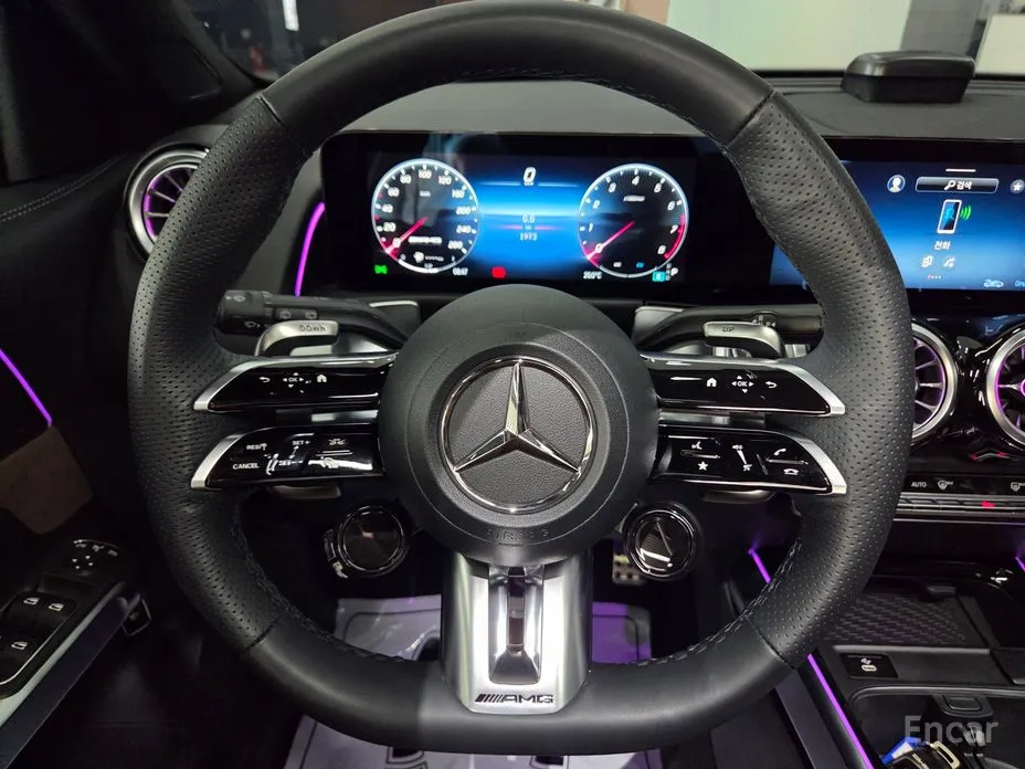Mercedes-Benz GLB-Class 2020 AMG GLB35 4MATIC